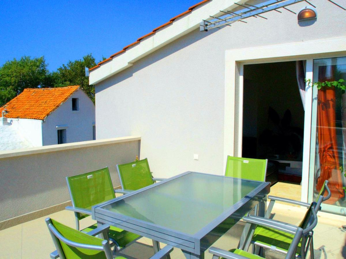 House Merlin Baska Voda Exterior photo